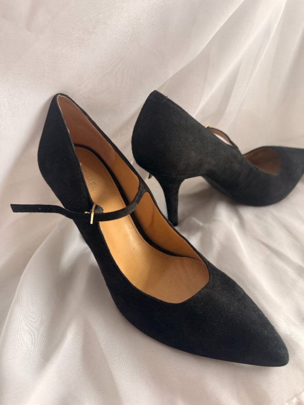 Michael Kors Black Suede Pointed Toe Mary Jane Pumps Heels Size 9